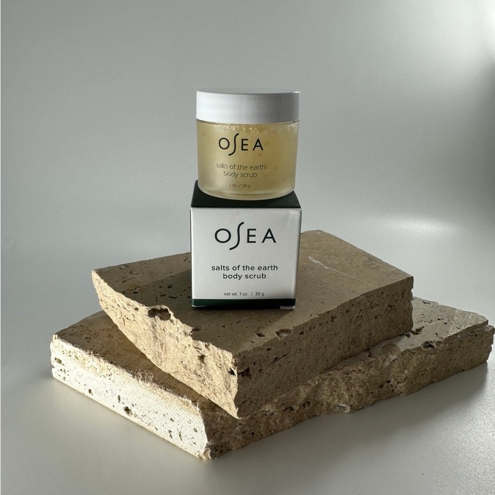 NIB. Osea salts of the earth body scrub. 1 oz.